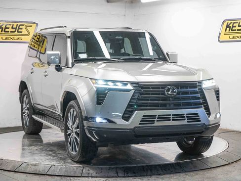 Certified 2024 Lexus GX 550 image 5