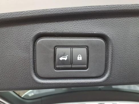 New 2026 Nissan Pathfinder SV image 33