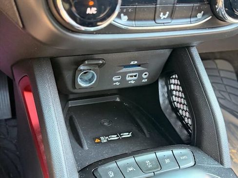 Used 2022 Chevrolet TrailBlazer RS w/ Sun and Liftgate Package AWD/4WD image 27