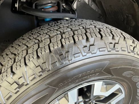 Used 2019 Toyota Tacoma TRD Off-Road RWD image 28