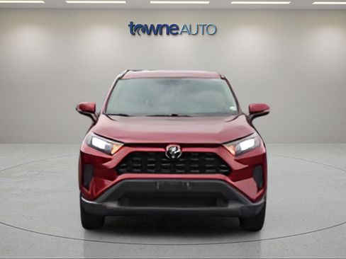 Used 2020 Toyota RAV4 LE w/ All Weather Liner Package AWD/4WD image 8
