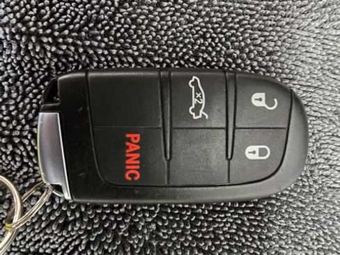 Used 2015 Dodge Challenger SRT w/ Technology Group RWD image 32