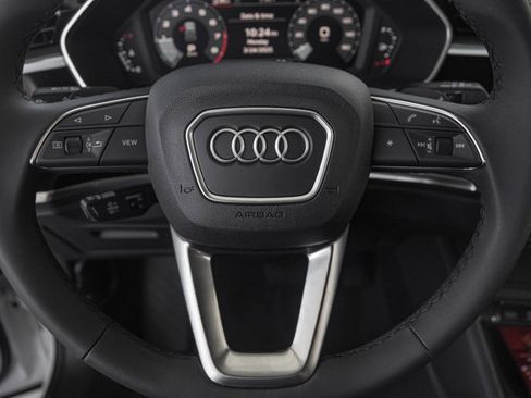 Used 2025 Audi Q3 2.0T Premium w/ Convenience Package image 14