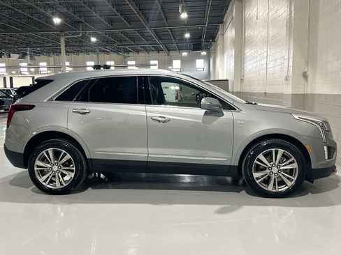 Used 2025 Cadillac XT5 Premium Luxury image 4
