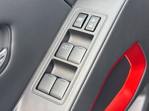 New 2025 Nissan Frontier PRO-4X image 18