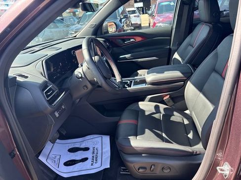 Used 2026 Chevrolet Traverse RS AWD/4WD image 8