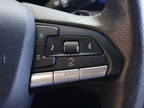 Used 2024 Cadillac XT4 Sport image 21