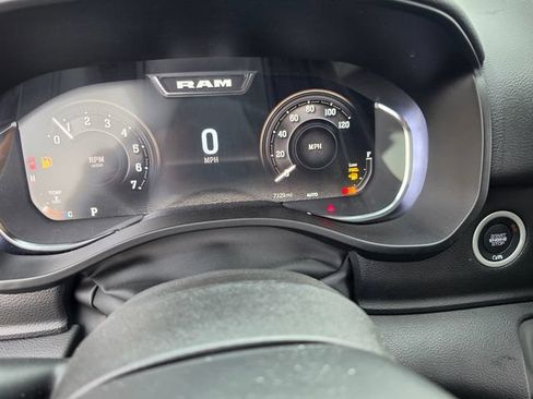 Used 2025 RAM 1500 Big Horn AWD/4WD image 17