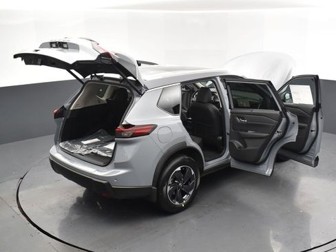 New 2026 Nissan Rogue SV w/ SV Premium Package image 34