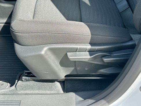 New 2026 Chevrolet Equinox LT w/ Safety and Technology Package image 18