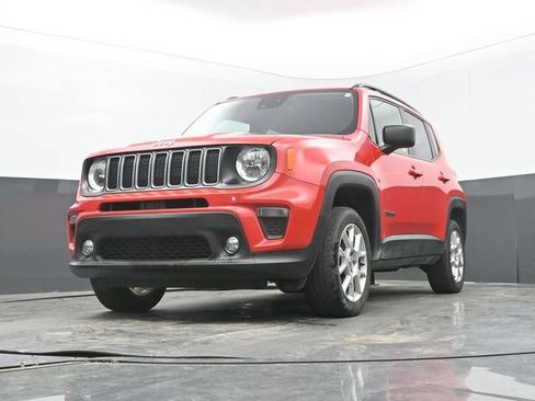 Used 2023 Jeep Renegade Latitude w/ Premium Group AWD/4WD image 56