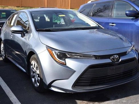 Used 2024 Toyota Corolla LE image 4