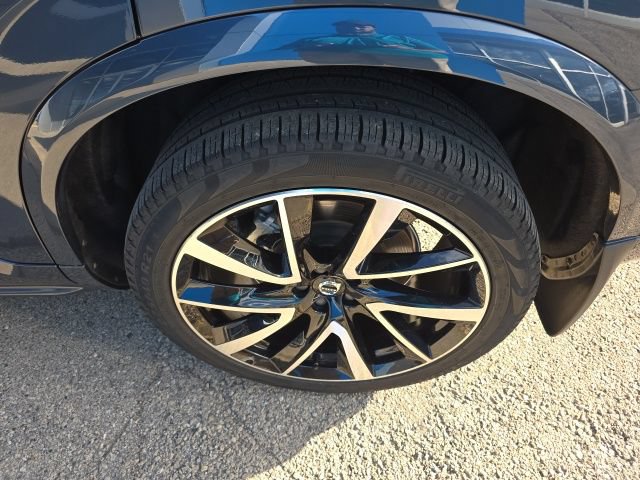 Used 2023 Volvo XC90 B6 Plus w/ Protection Package Premier AWD/4WD image 14
