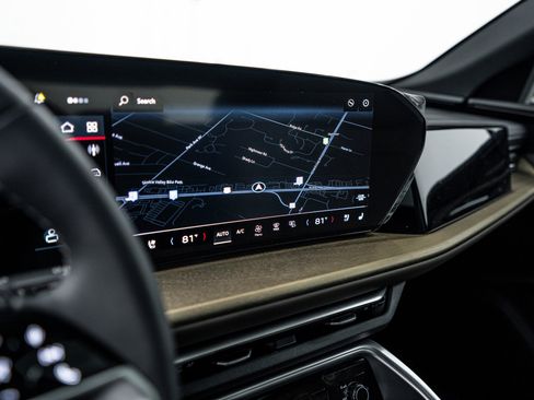 New 2025 Audi Q5 Premium Plus image 12