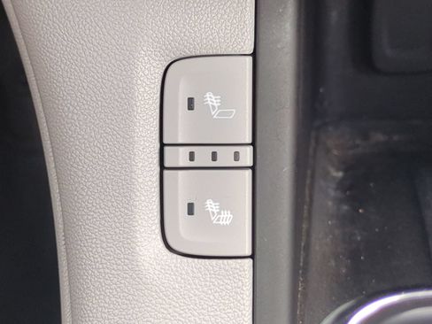 Used 2018 GMC Acadia SLT FWD image 24