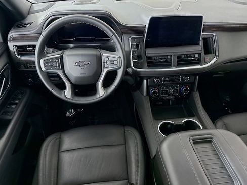 Used 2024 Chevrolet Tahoe Z71 w/ Z71 Off-Road Package AWD/4WD image 3