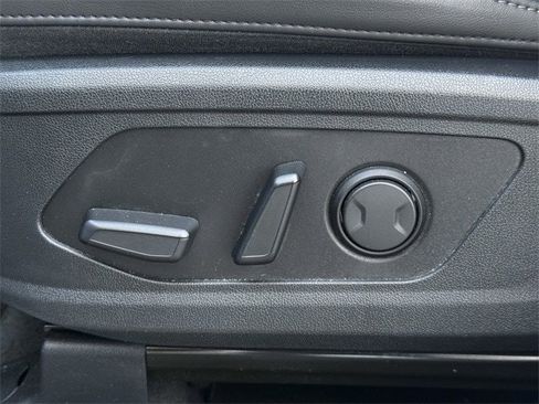 Used 2024 Kia Sorento S image 27