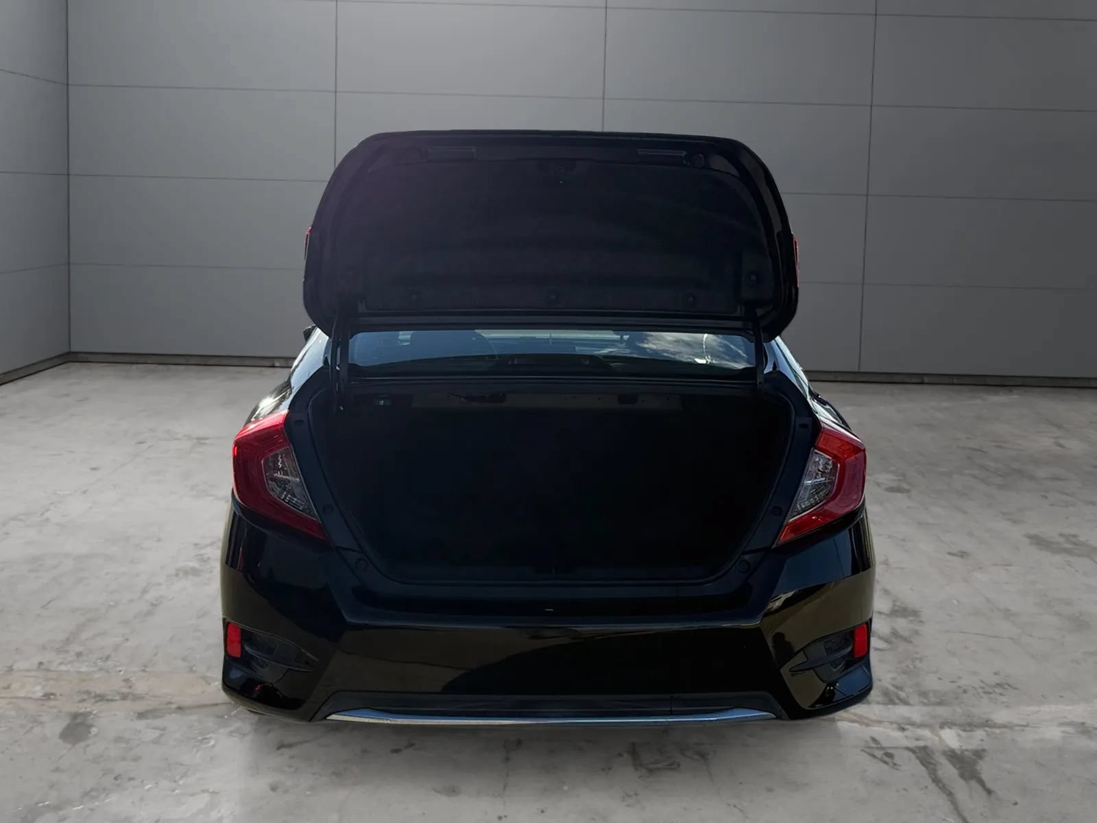 Used 2019 Honda Civic LX image 9