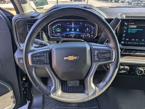 Used 2025 Chevrolet Silverado 1500 LT image 19