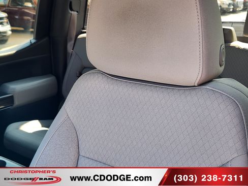 Used 2021 Chevrolet Silverado 1500 LT Trail Boss w/ Bed Protection Package AWD/4WD image 16