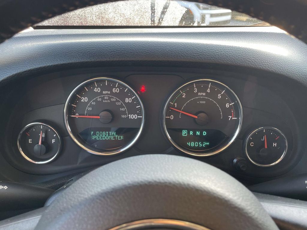 Used 2018 Jeep Wrangler Unlimited Sport S AWD/4WD image 13