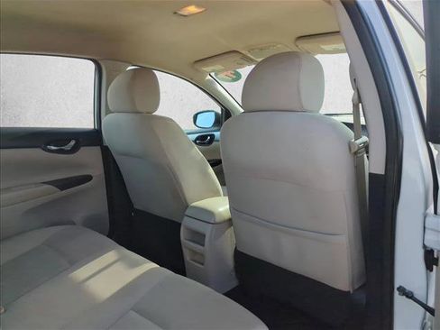 Used 2017 Nissan Sentra S image 19