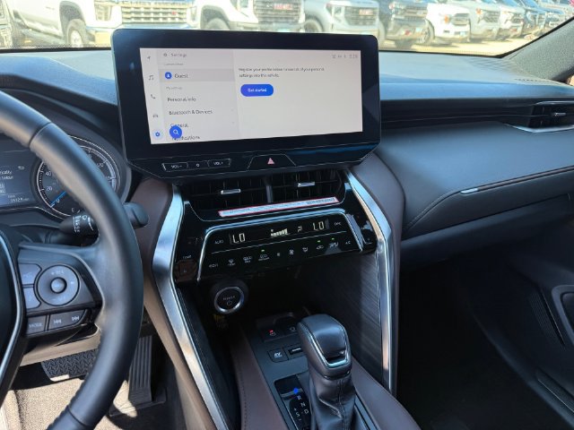 Used 2023 Toyota Venza XLE AWD/4WD image 17