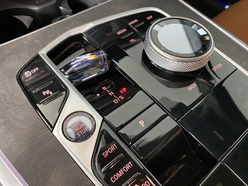 New 2026 BMW X5 M60i image 16