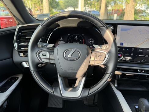 Used 2025 Lexus RX 350 Premium Plus w/ Accessory Package (Z1) FWD image 33