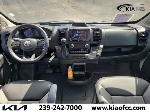 Used 2025 RAM ProMaster 2500 w/ Convenience Group FWD image 10