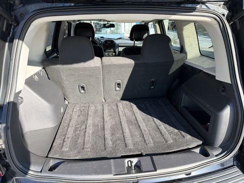 Used 2014 Jeep Patriot Latitude image 23