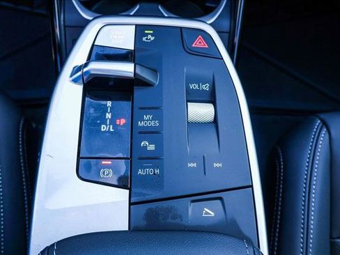 Certified 2025 BMW X1 xDrive28i w/ Convenience Package image 19