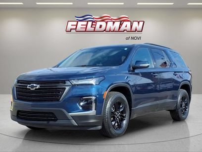 Used 2023 Chevrolet Traverse LT