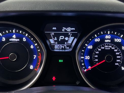 Used 2015 Hyundai Elantra SE w/ Option Group 02 FWD image 23