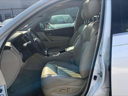 Used 2016 INFINITI QX50 AWD w/ Technology Package image 34