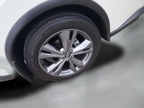 Used 2024 Nissan Murano Platinum w/ Cargo Package image 15