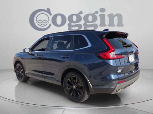 Certified 2023 Honda CR-V Sport Touring image 3