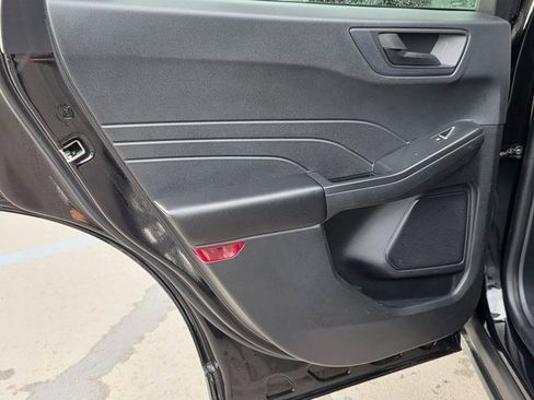 Used 2023 Ford Escape Active image 18