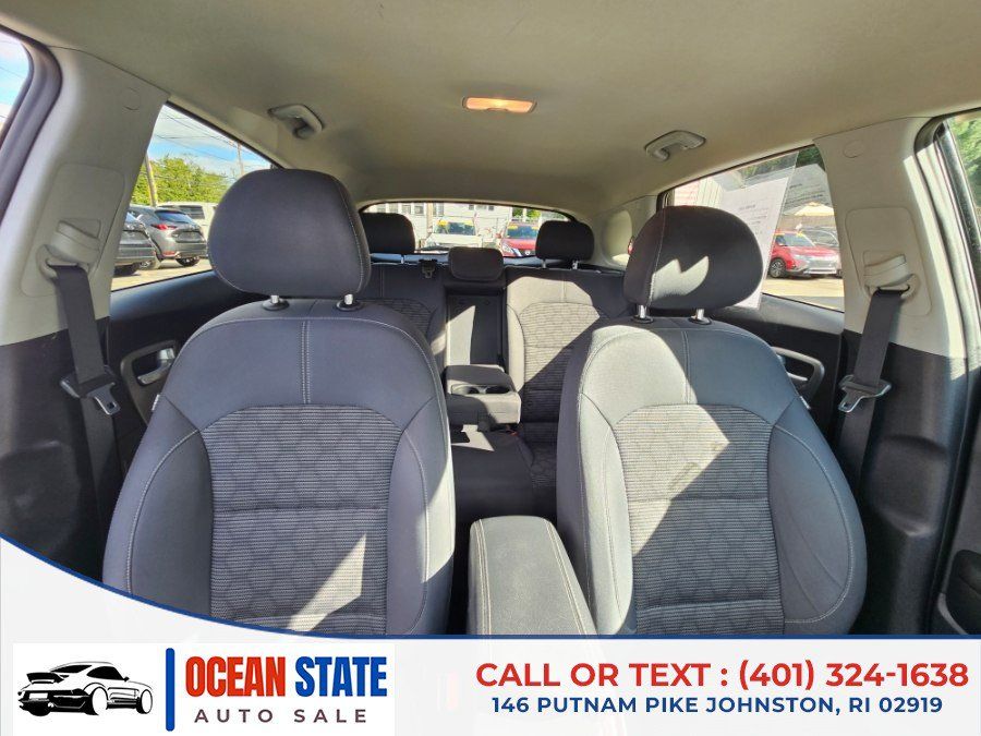 Used 2019 Kia Niro LX FWD image 15