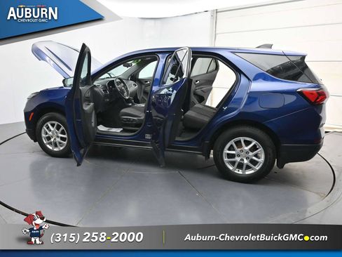 Used 2022 Chevrolet Equinox LT AWD/4WD image 37