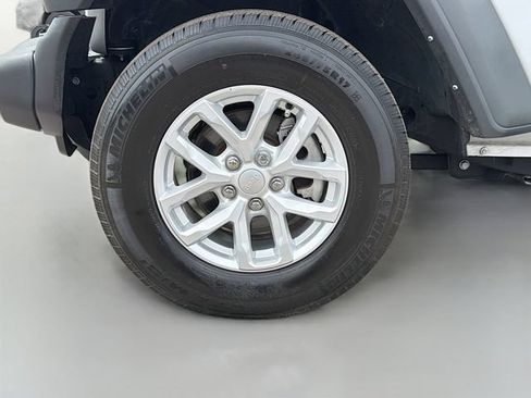 Used 2023 Jeep Wrangler Unlimited Sport AWD/4WD image 40