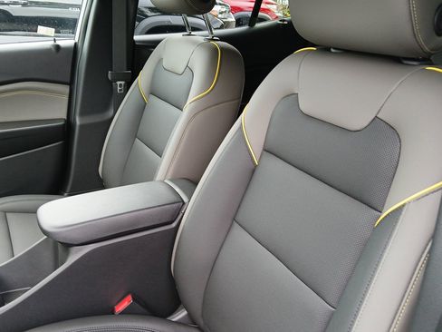 New 2026 Chevrolet Trax ACTIV w/ Sunroof Package image 19