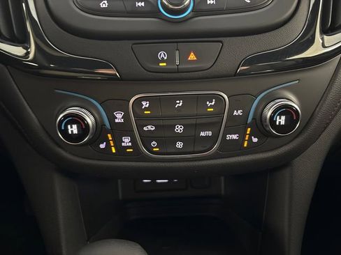 Used 2024 Chevrolet Equinox RS image 41