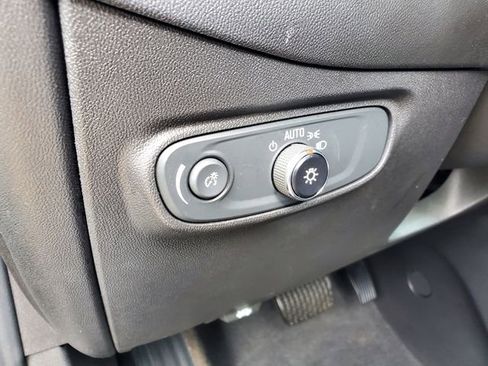 Certified 2023 Chevrolet Equinox LT FWD image 24