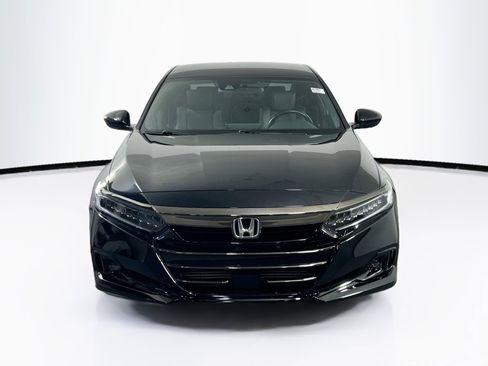 Used 2022 Honda Accord Sport image 2