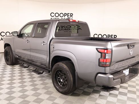 Used 2025 Nissan Frontier SV AWD/4WD image 22