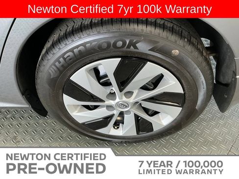 Used 2025 Nissan Altima 2.5 S FWD image 37