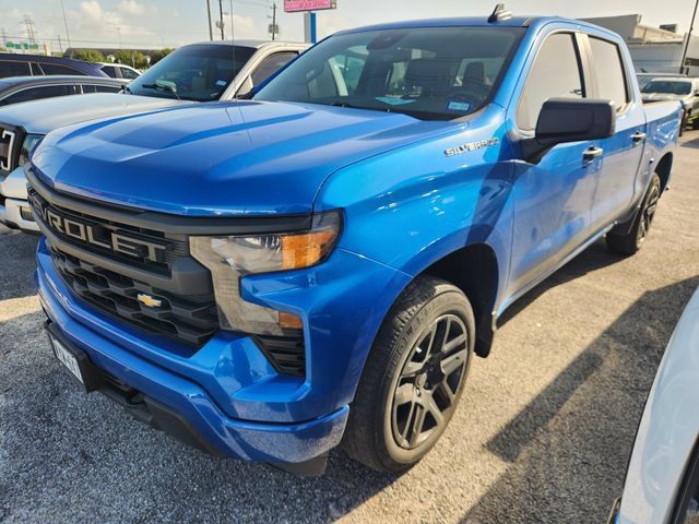 Used 2023 Chevrolet Silverado 1500 Custom w/ LPO, Dark Essentials Package RWD image 2