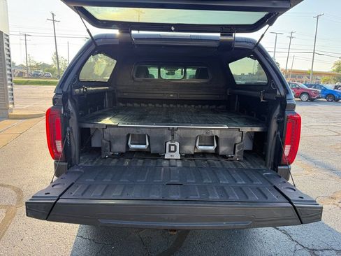 Used 2023 GMC Sierra 1500 Denali AWD/4WD image 7