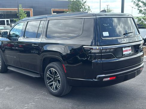 New 2026 Jeep Grand Wagoneer L 2WD image 7
